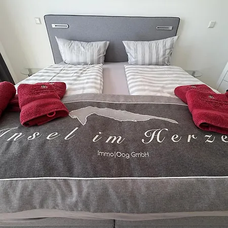 Linnenboom - Lichtdurchflutete Neubauwohnung Fuer Gehobene Ansprueche Apartmán